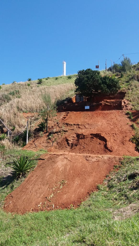 Denúncia leva policiais ambientais a identificarem construções irregulares em unidade de conservação de Maricá